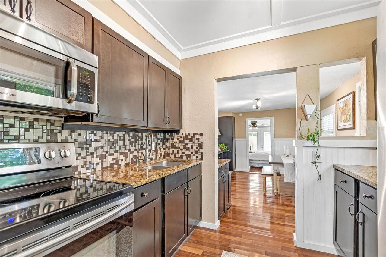 Listing Photo 16