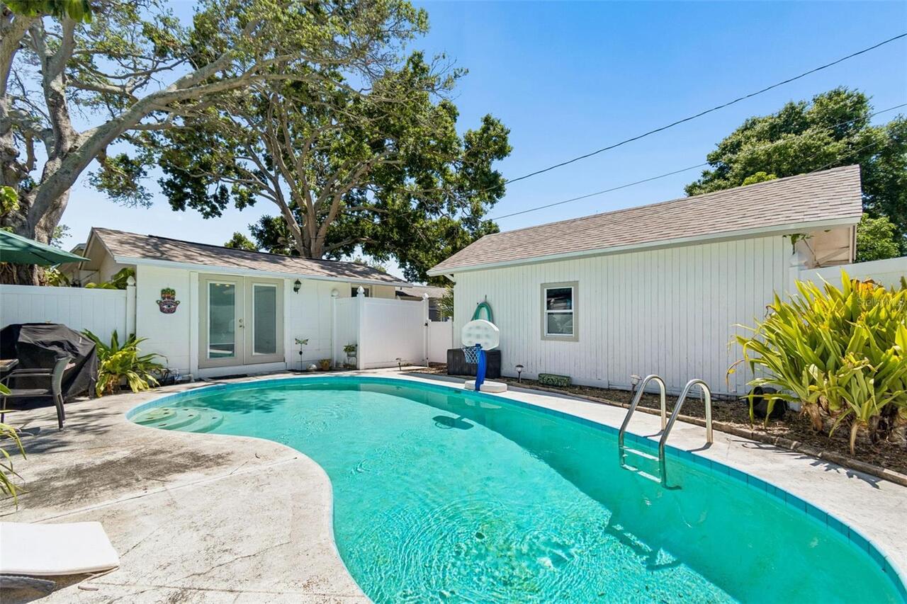 Listing Photo 32