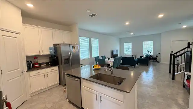 Listing Photo 7