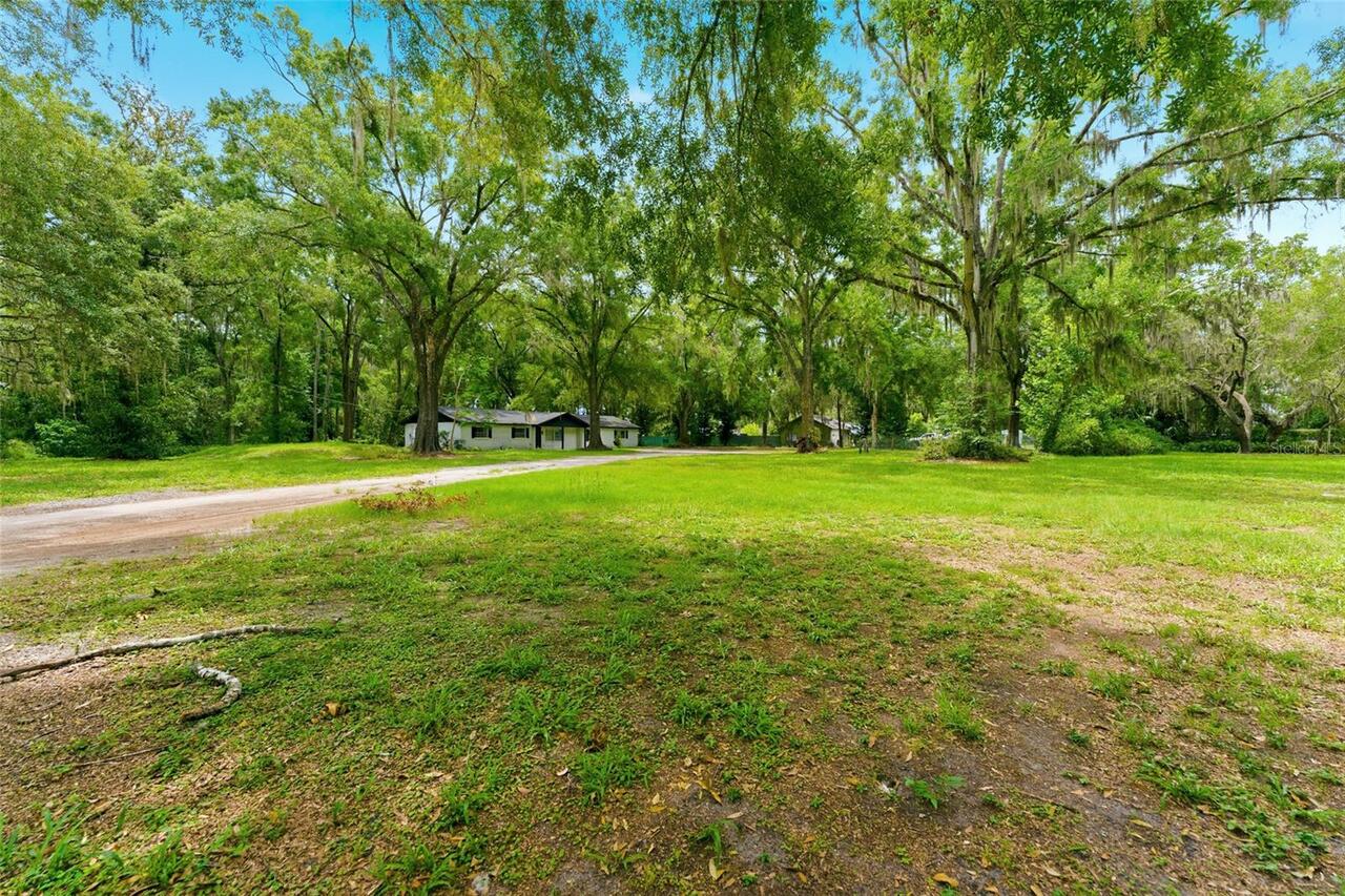 Listing Photo 9