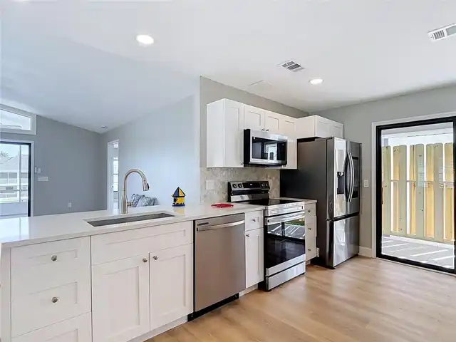 Listing Photo 13