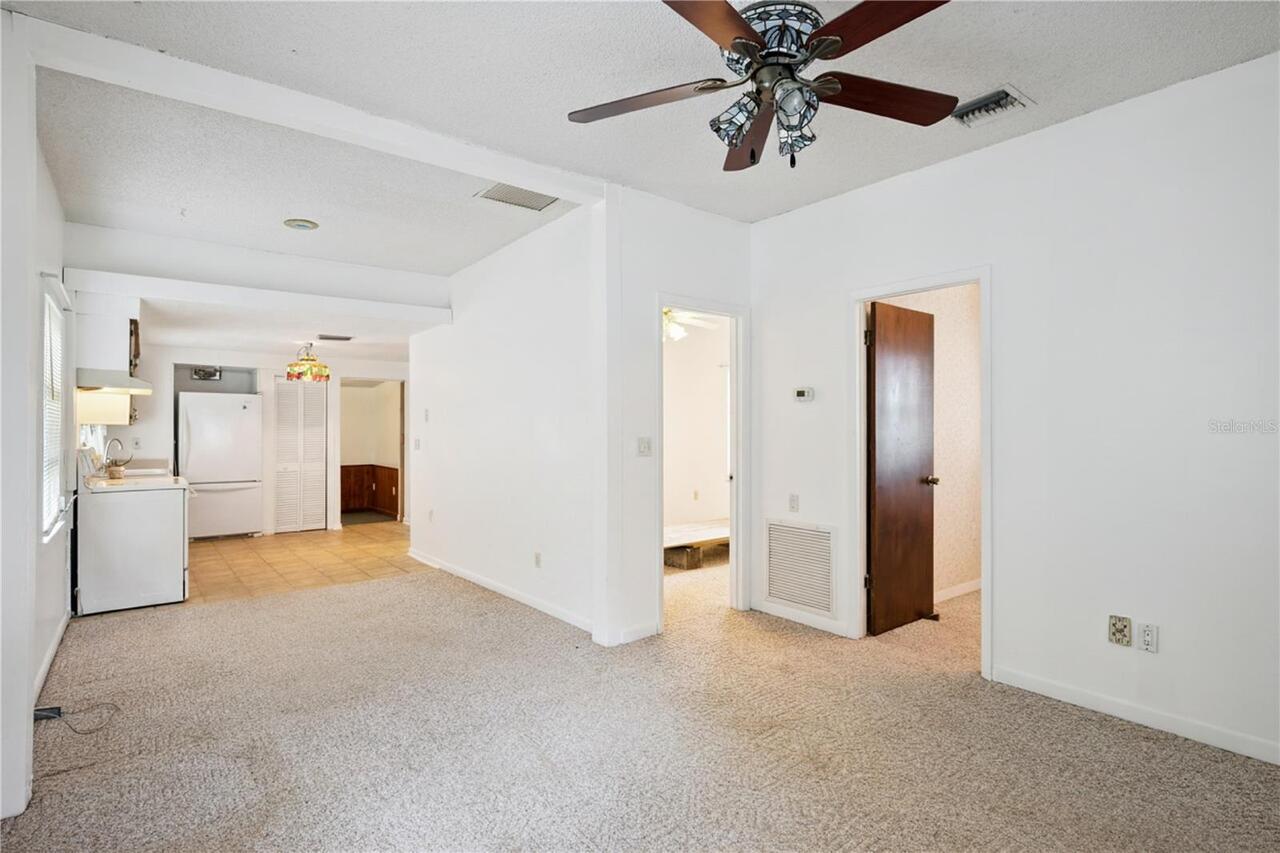 Listing Photo 8