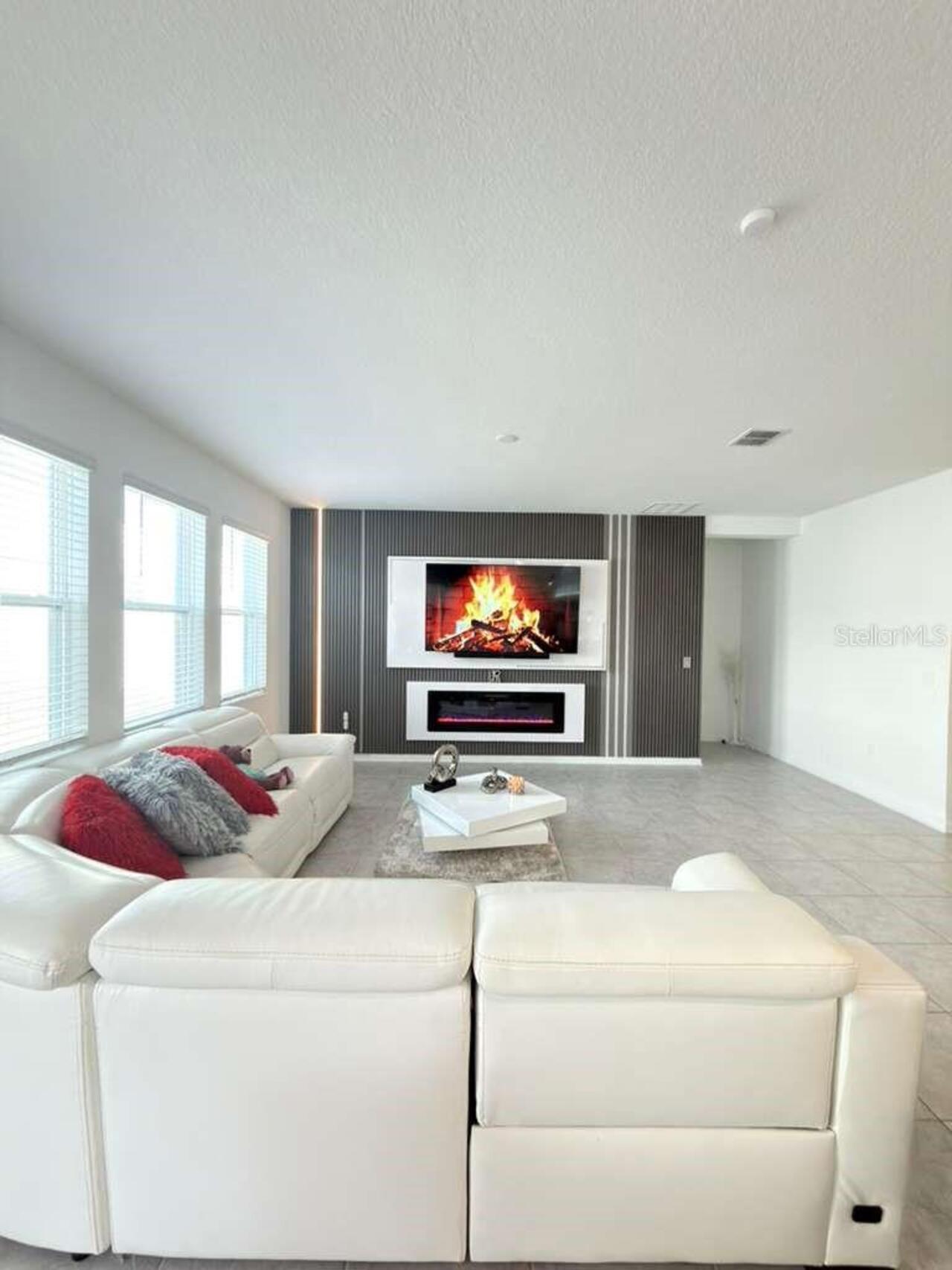 Listing Photo 11
