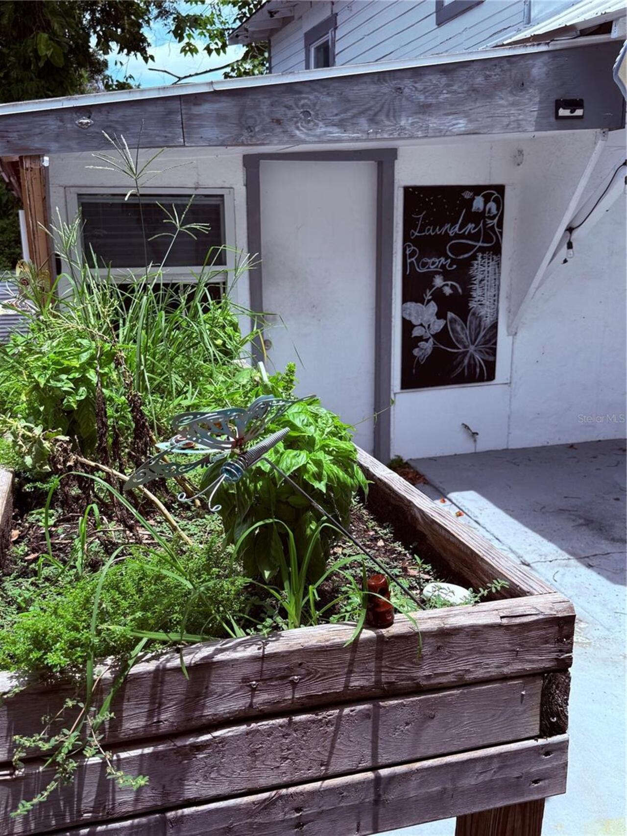 Listing Photo 14
