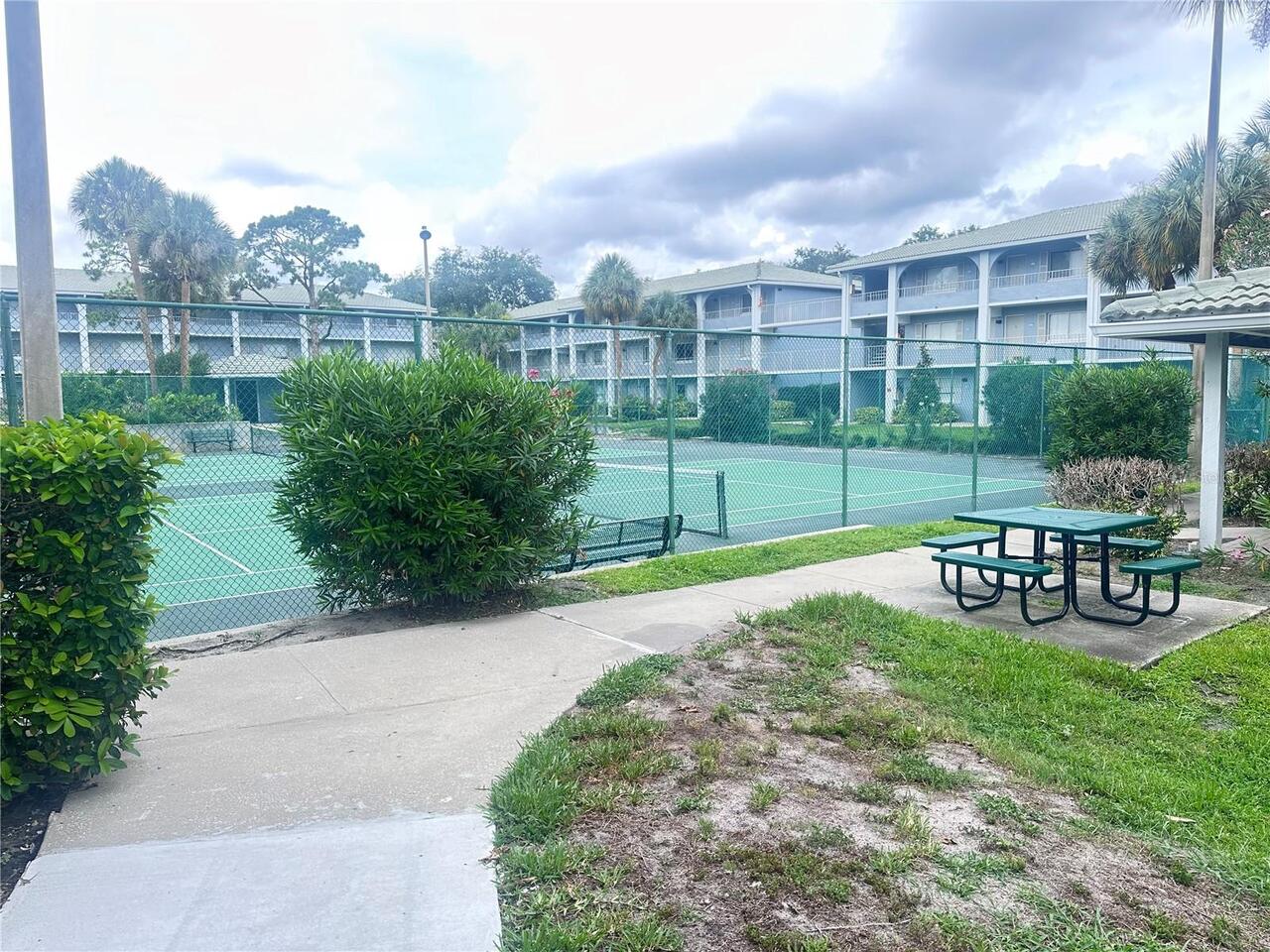 Listing Photo 17