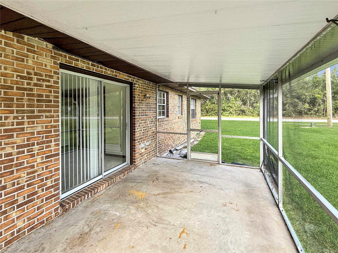 Listing Photo 8