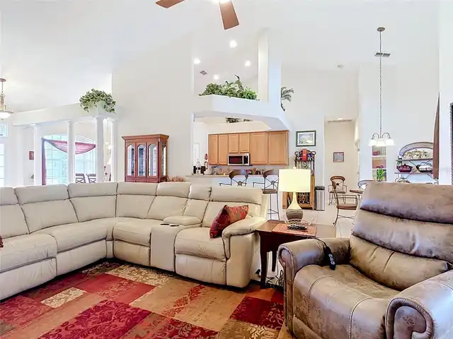 Listing Photo 17