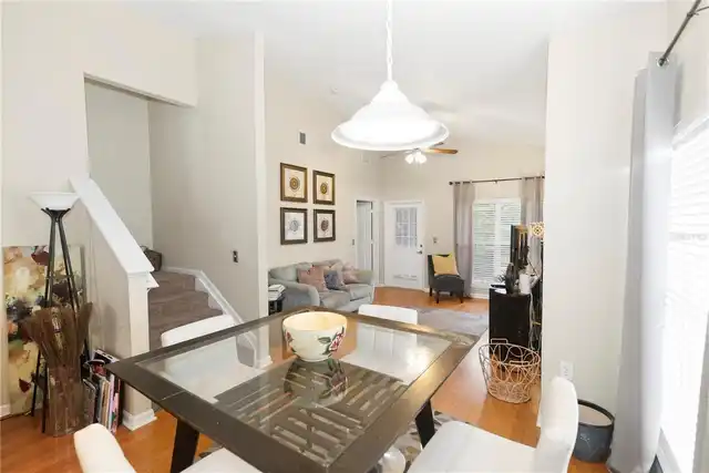 Listing Photo 11