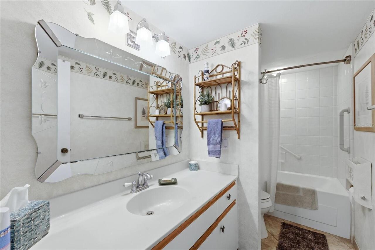 Listing Photo 8