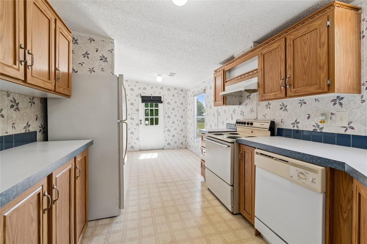Listing Photo 7