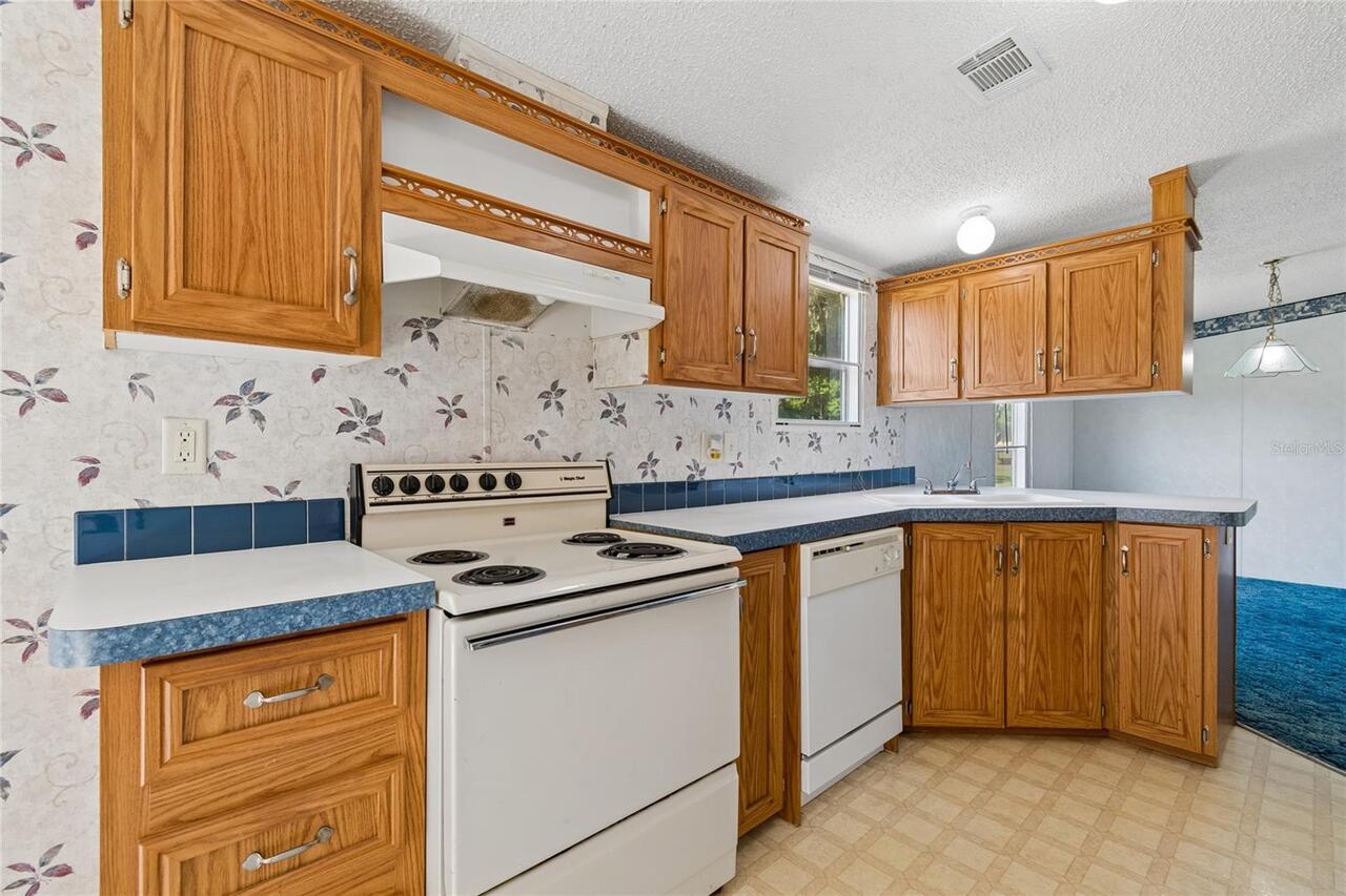 Listing Photo 9