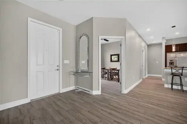 Listing Photo 8