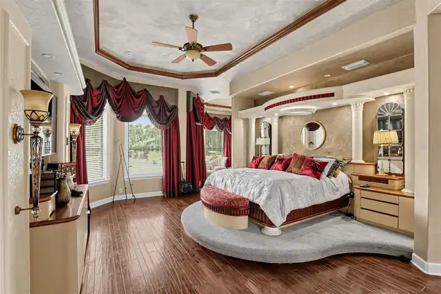 Listing Photo 18