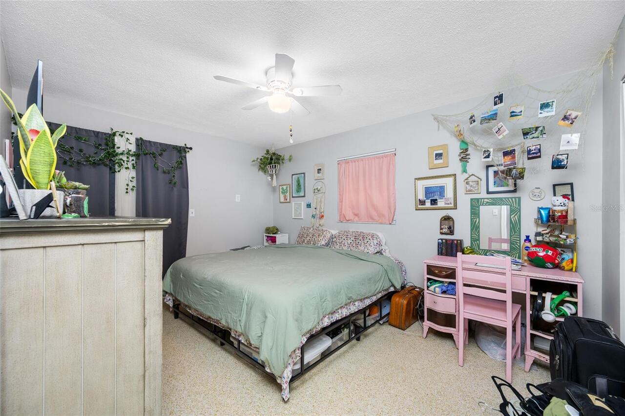 Listing Photo 14