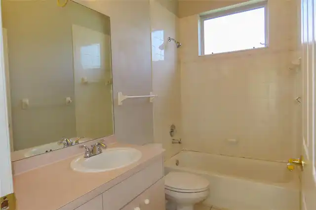Listing Photo 32