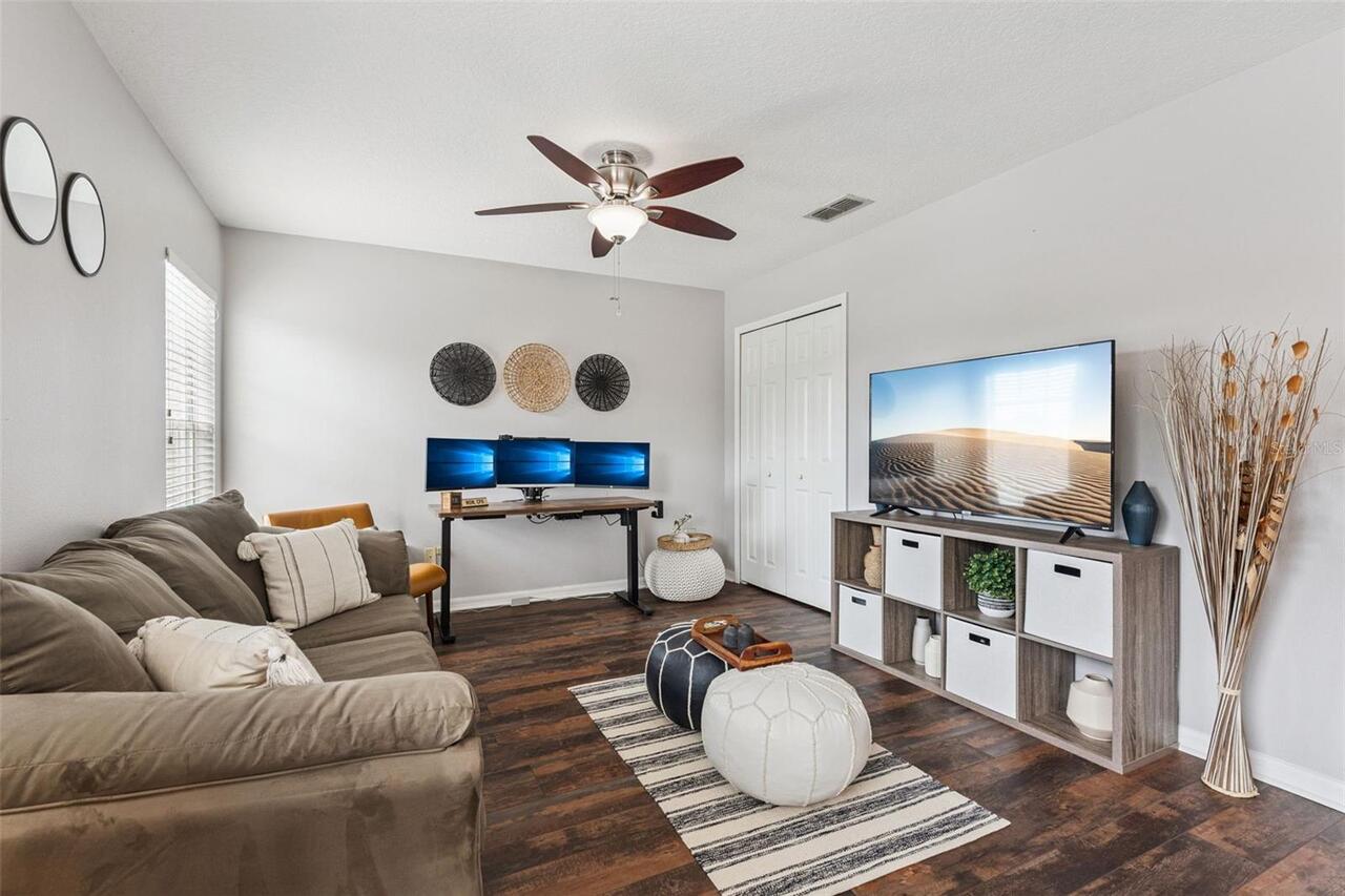 Listing Photo 17