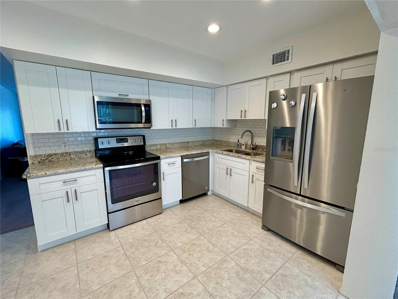 Listing Photo 9