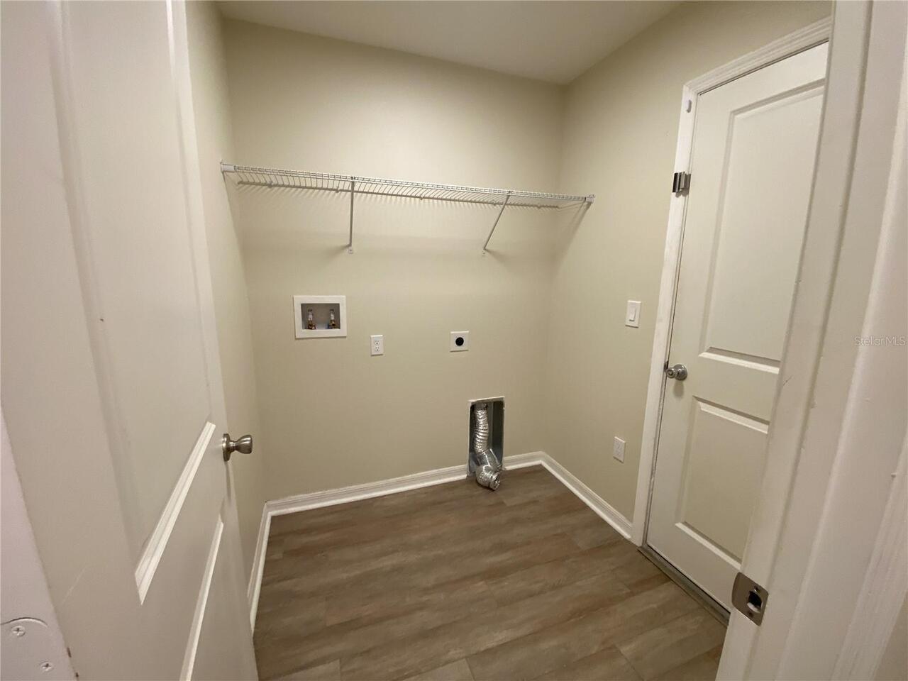 Listing Photo 9