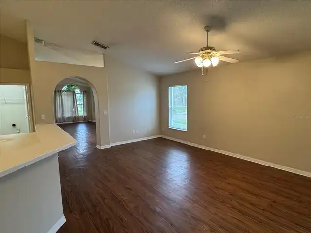 Listing Photo 7
