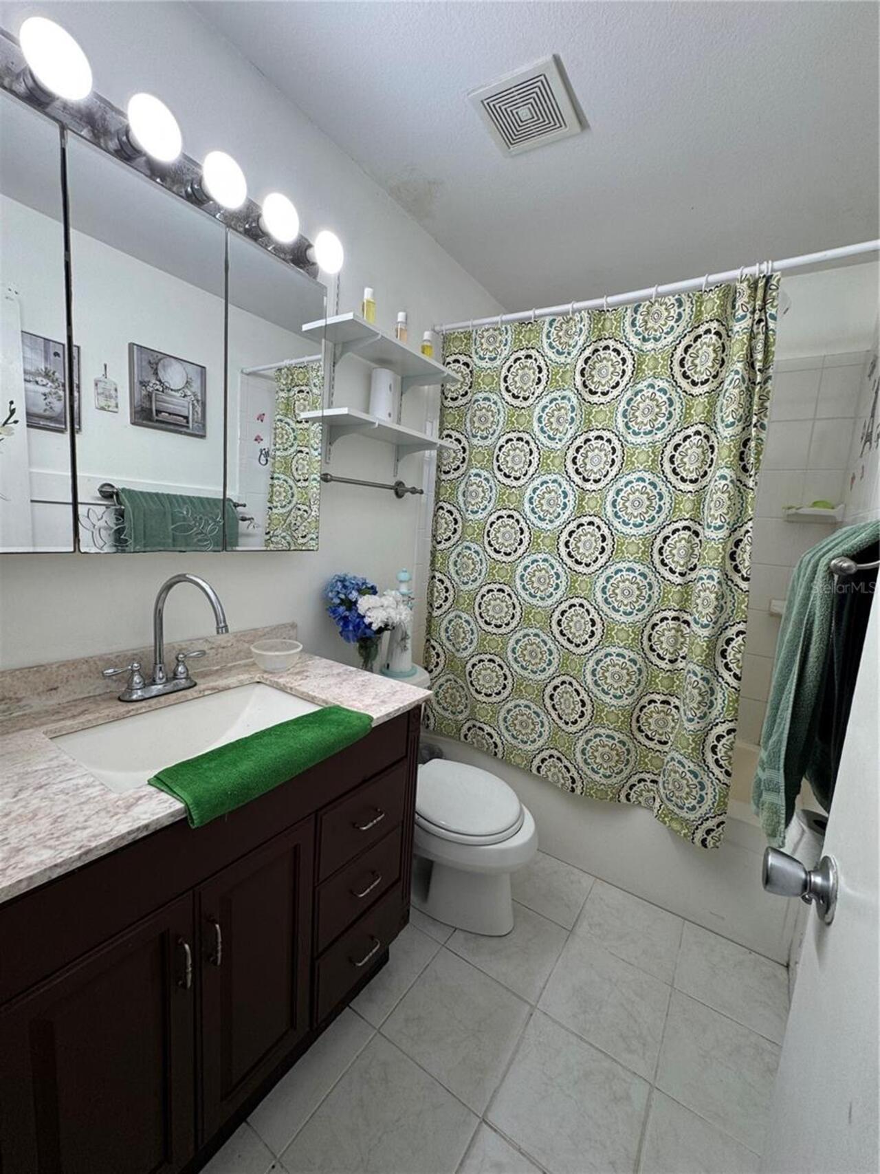 Listing Photo 9