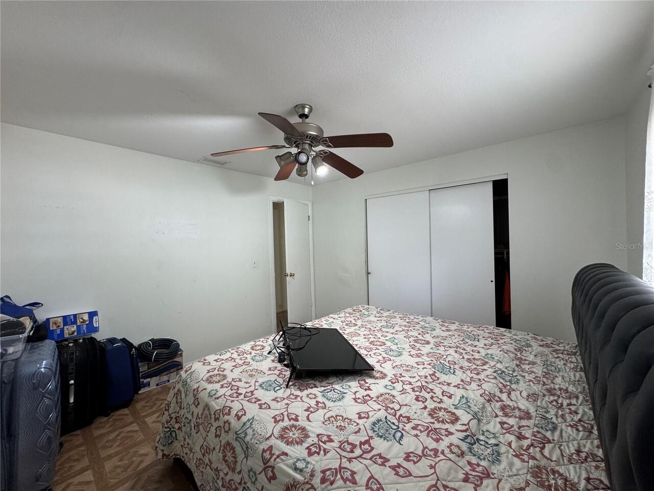 Listing Photo 11
