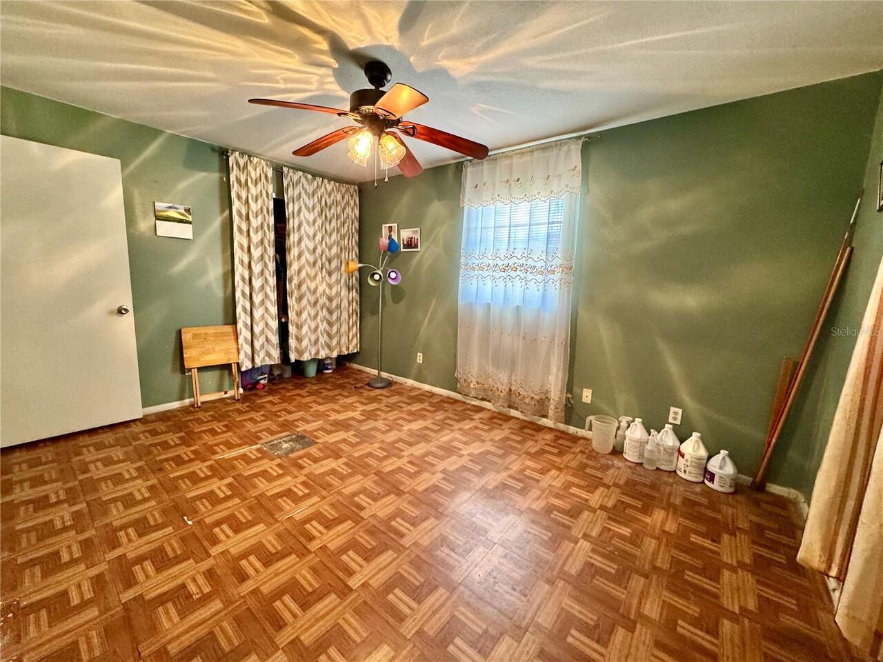 Listing Photo 14