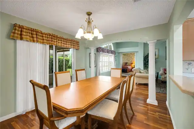 Listing Photo 12
