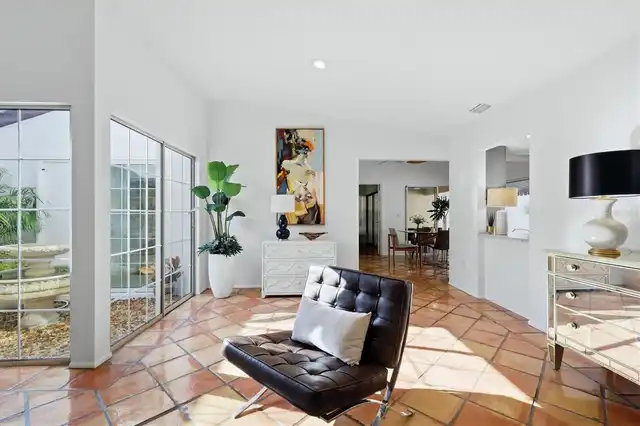 Listing Photo 15