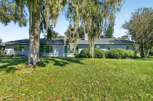 Listing Photo 8