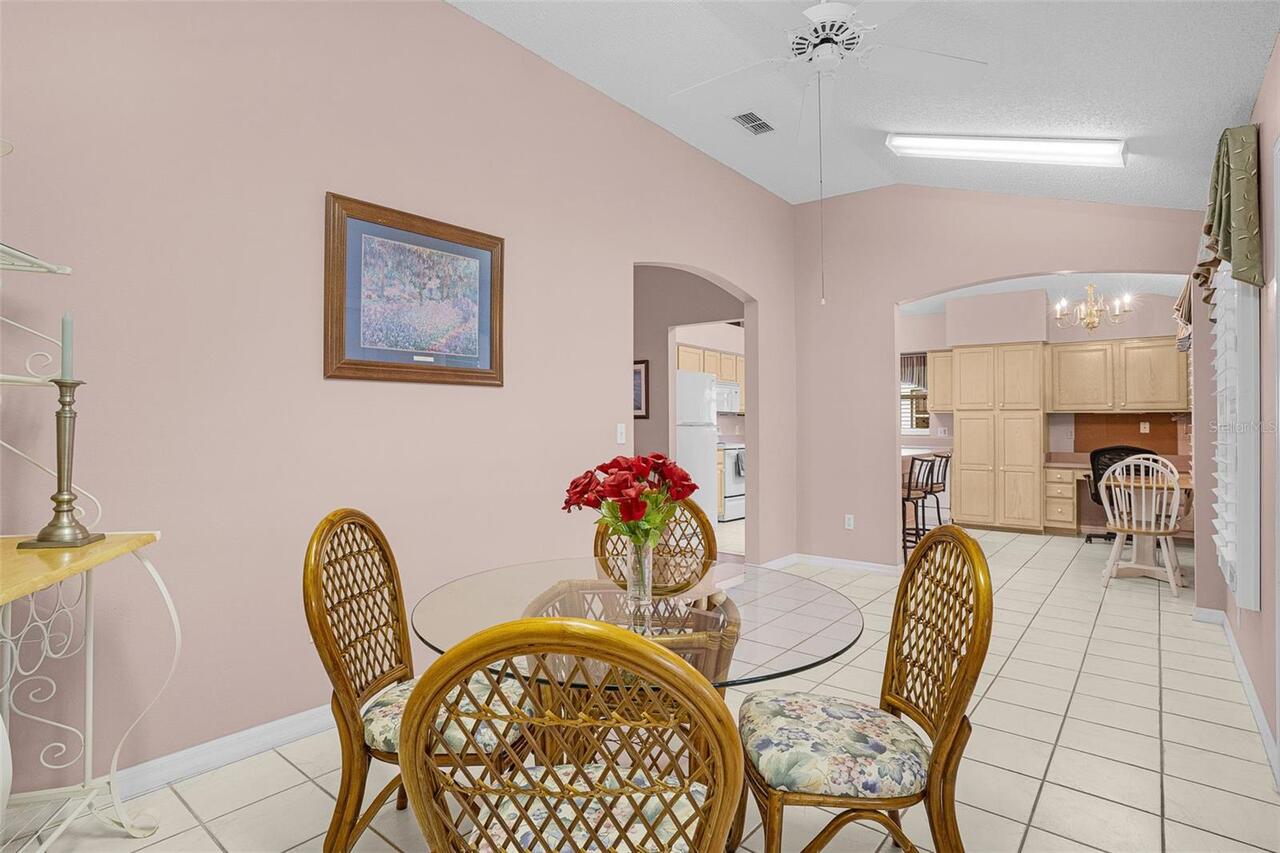 Listing Photo 12