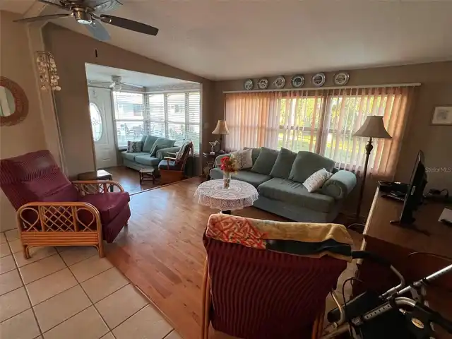 Listing Photo 10