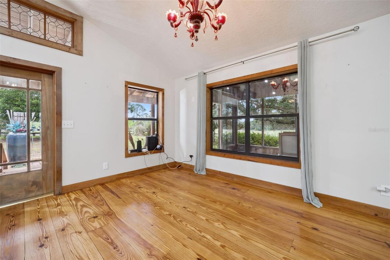 Listing Photo 28