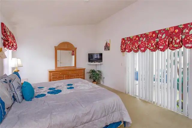 Listing Photo 7