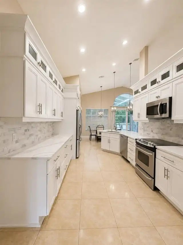 Listing Photo 17