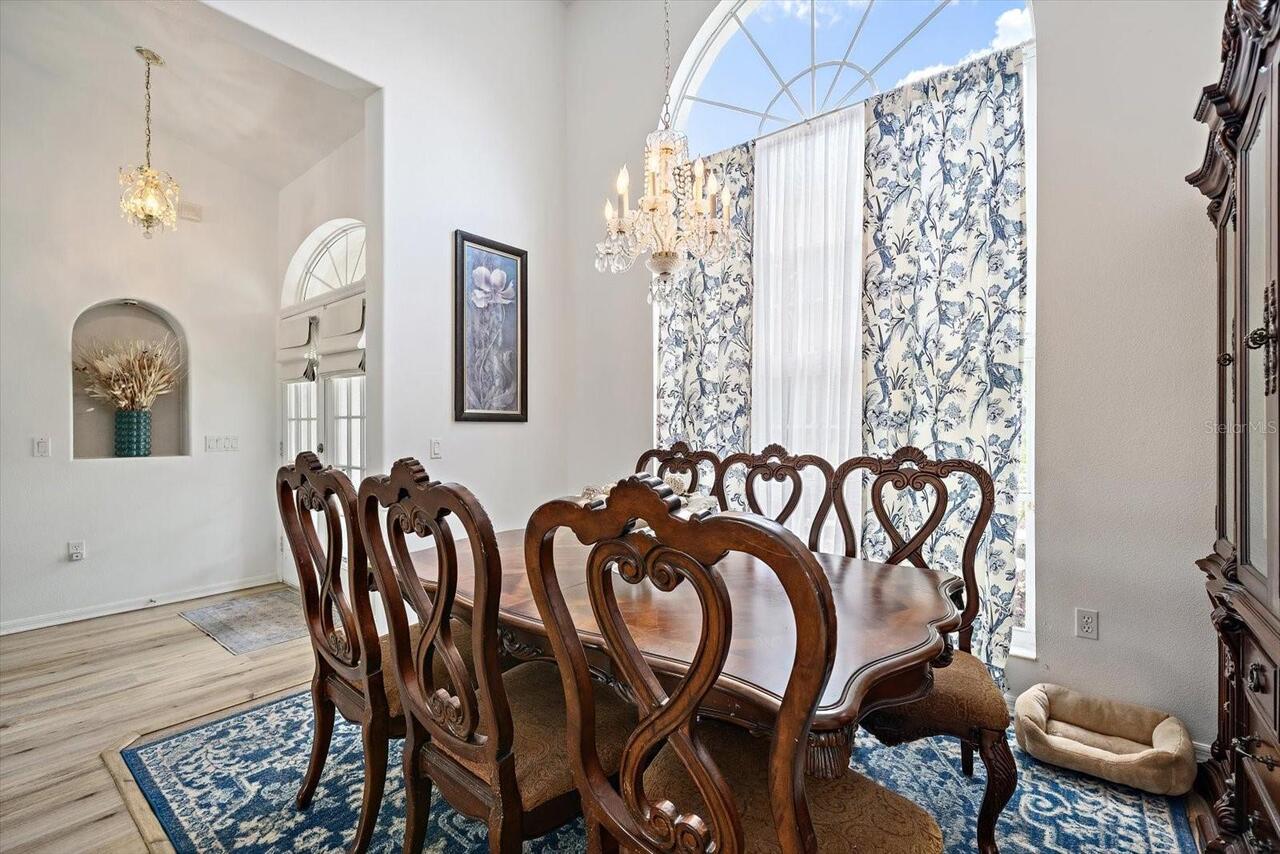 Listing Photo 12