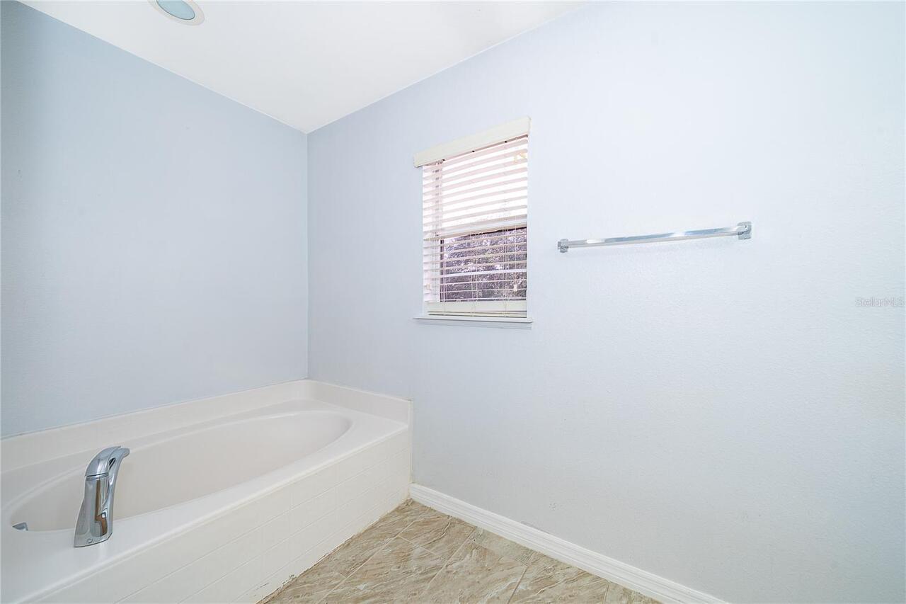 Listing Photo 20