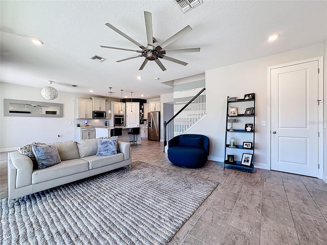 Listing Photo 11
