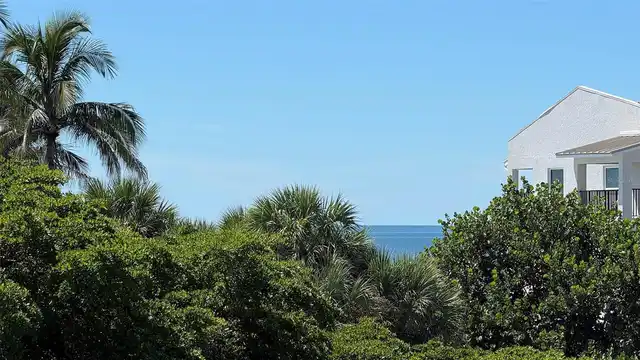 Listing Photo 37