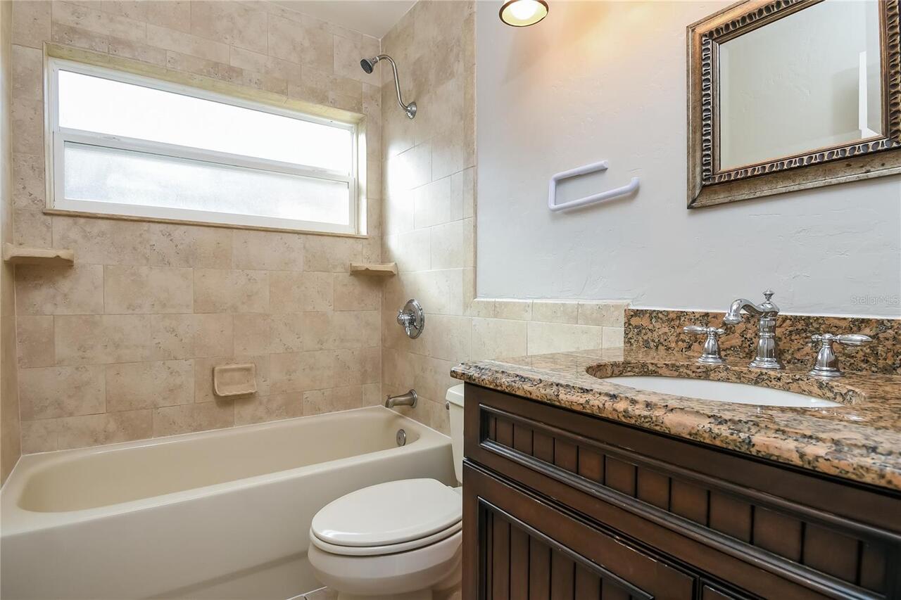 Listing Photo 10