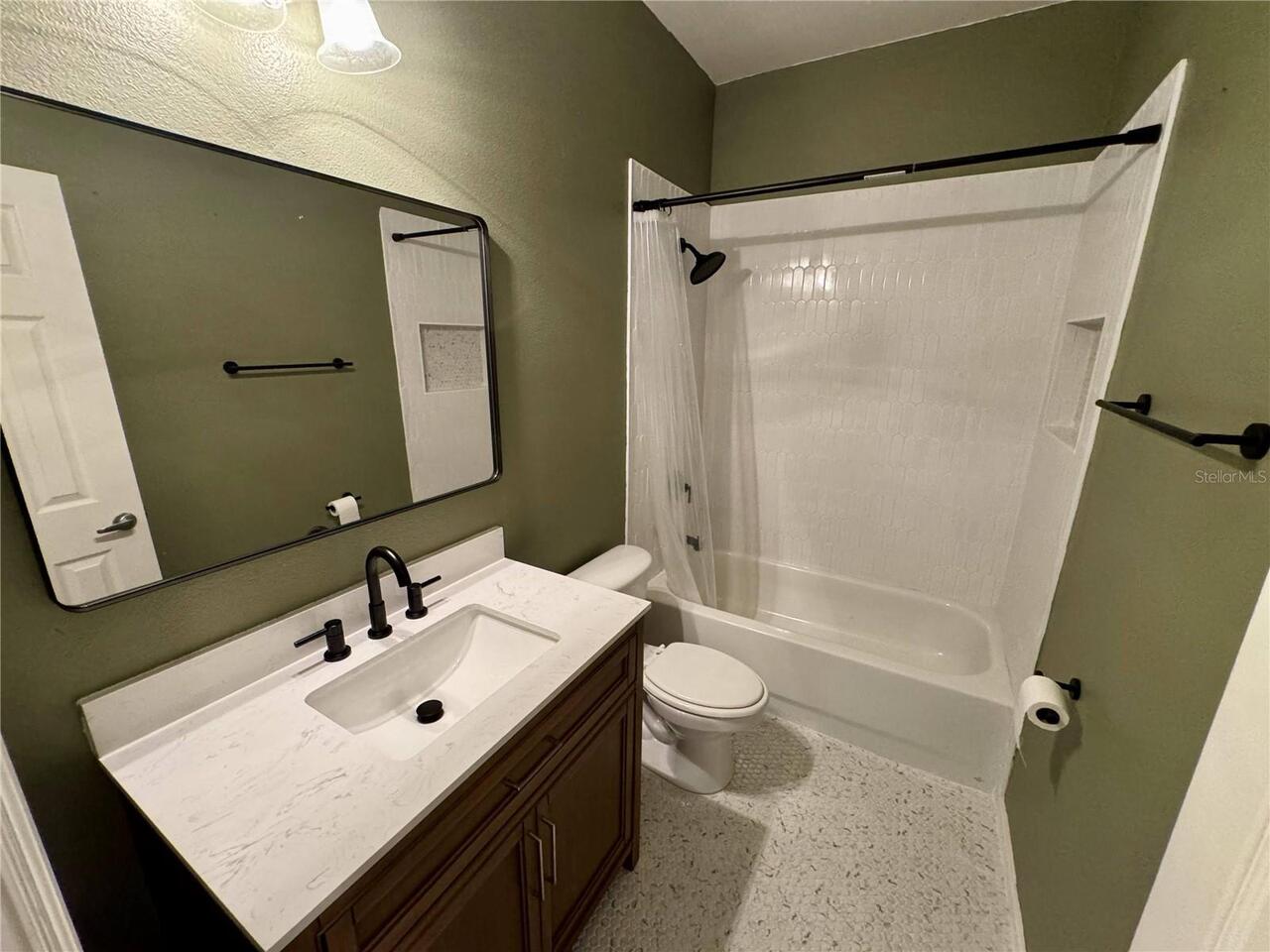Listing Photo 23