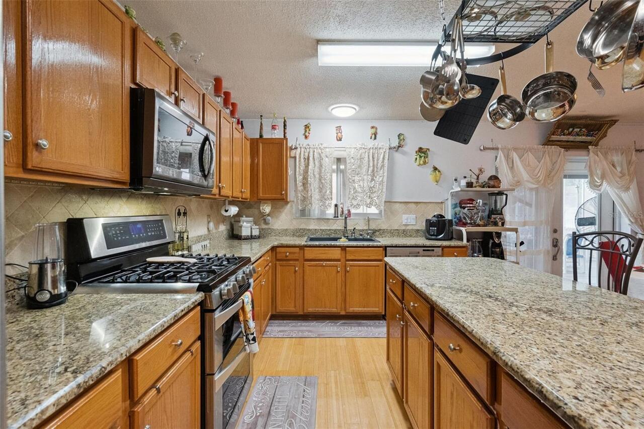Listing Photo 16