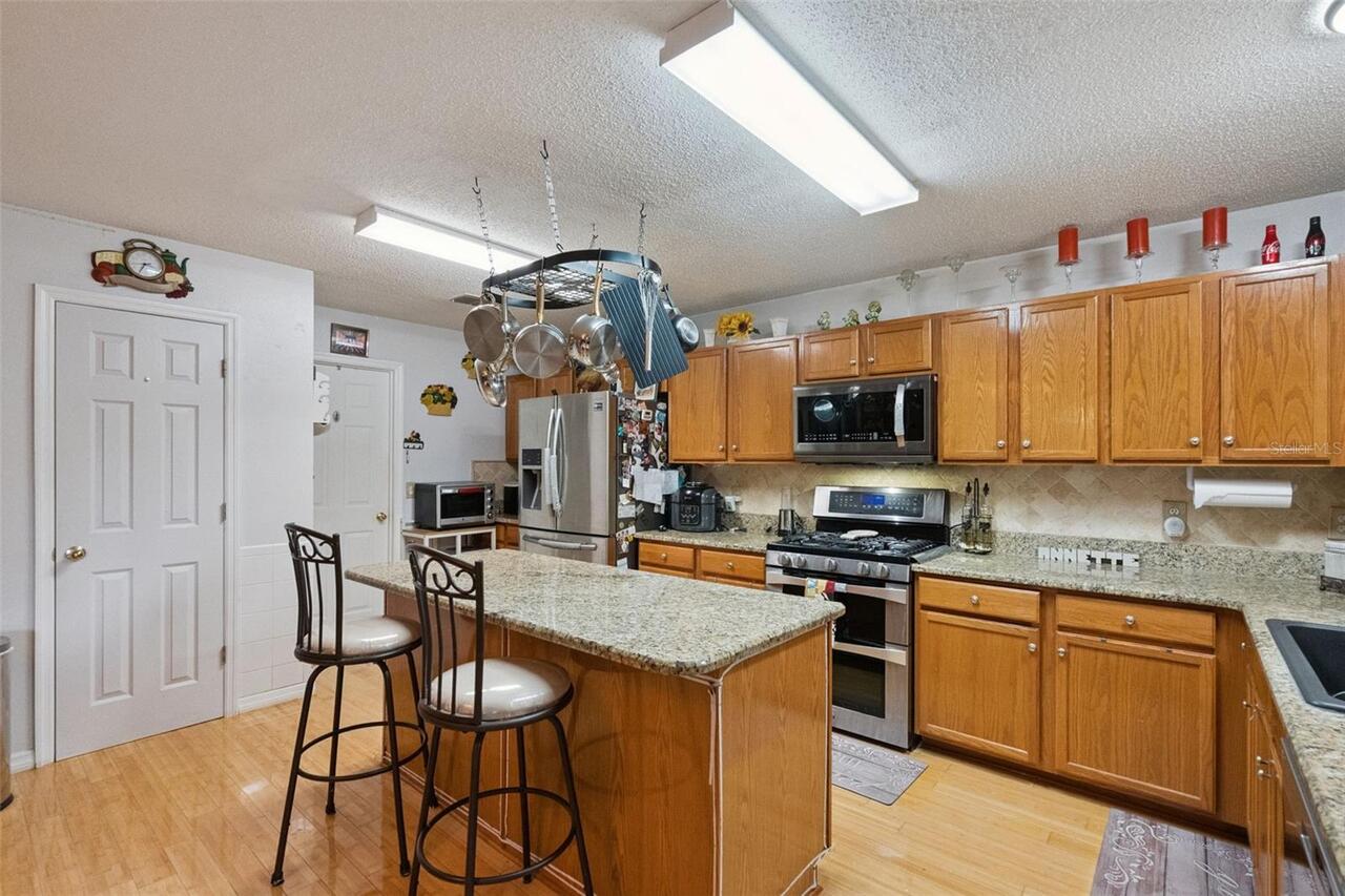 Listing Photo 17