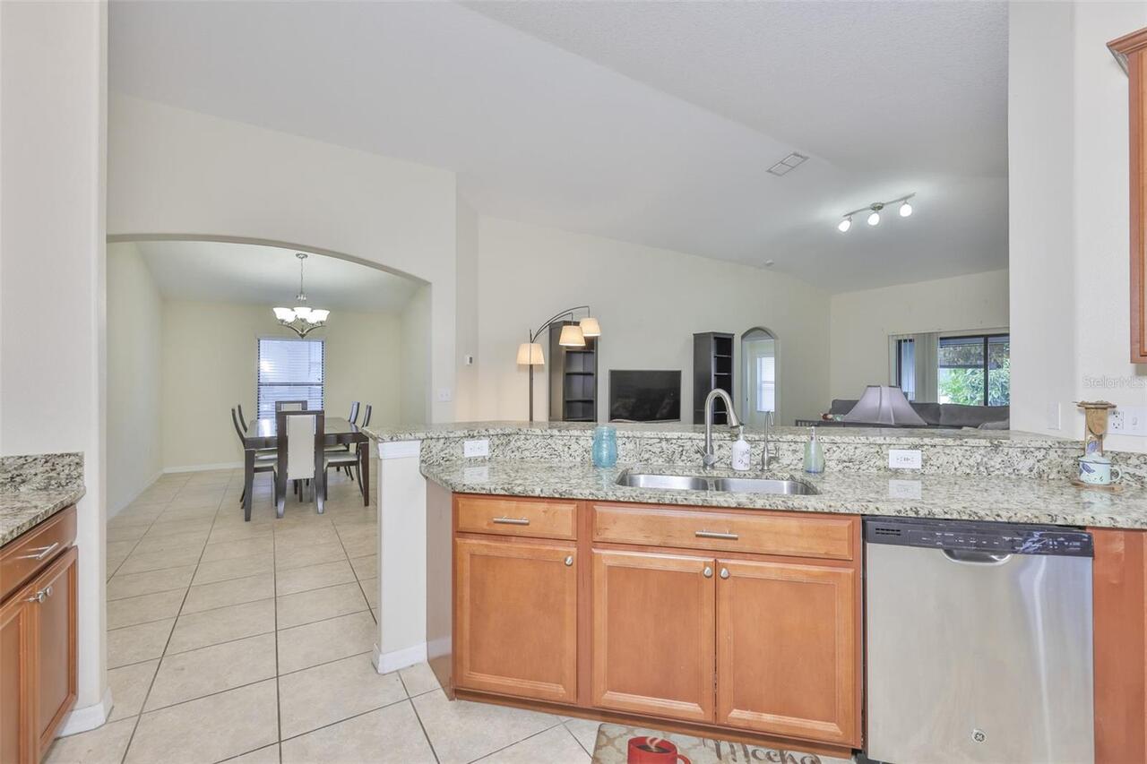 Listing Photo 8