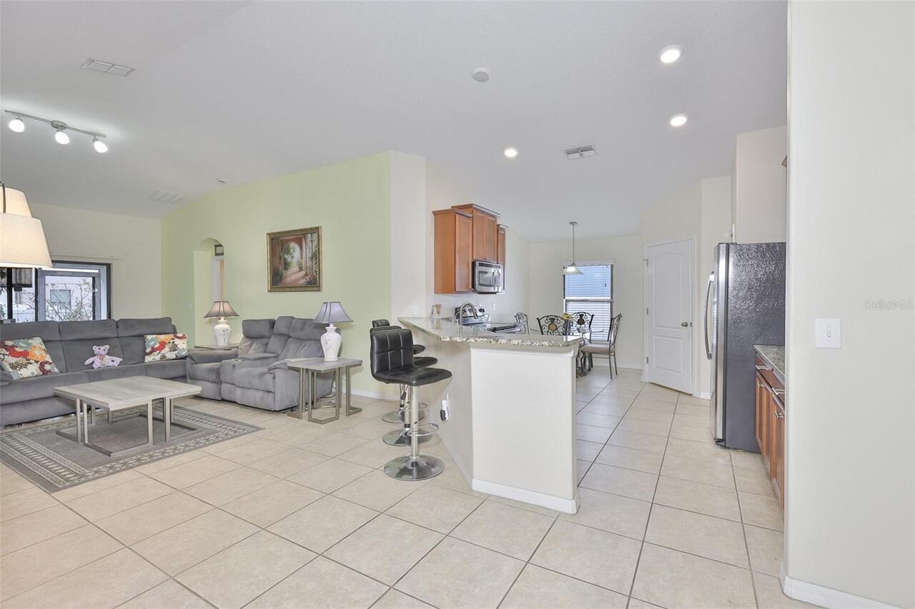 Listing Photo 10