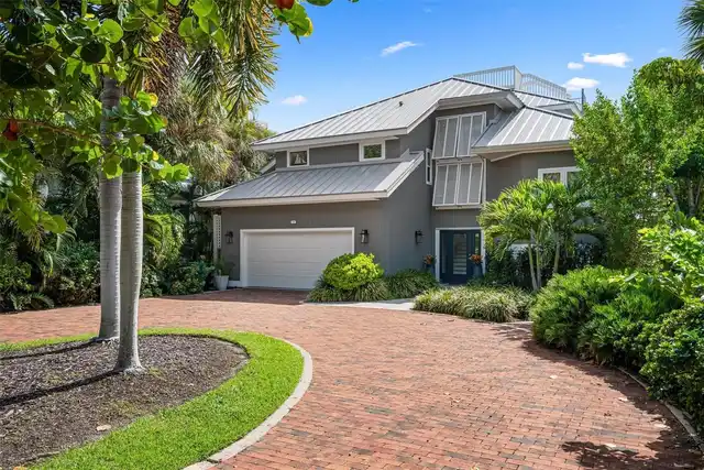 3BR, Home, 5BA, $4,195,000
Read More