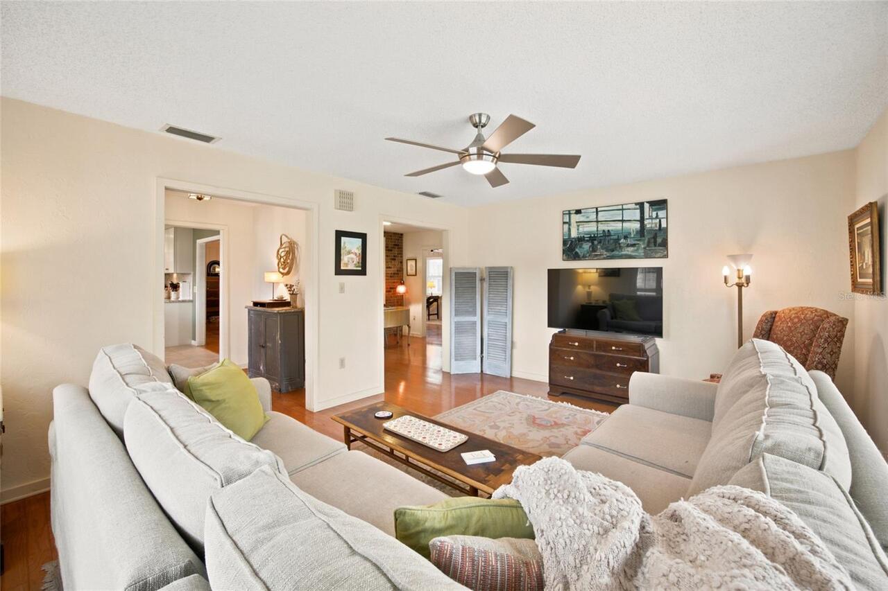 Listing Photo 17