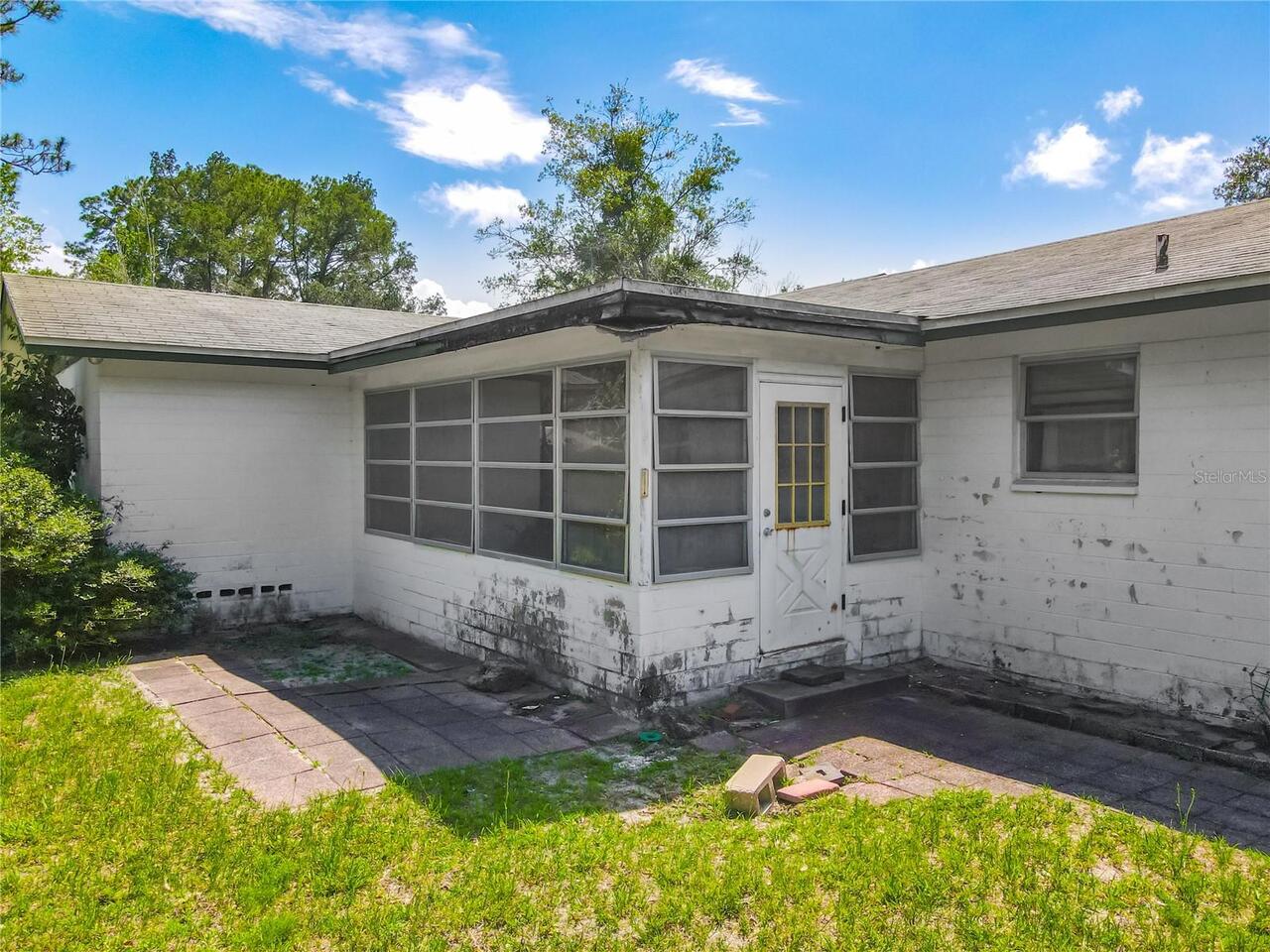 Listing Photo 8