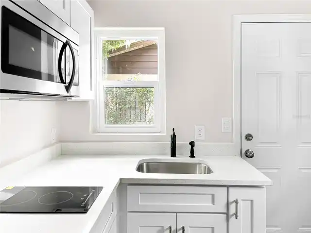Listing Photo 7