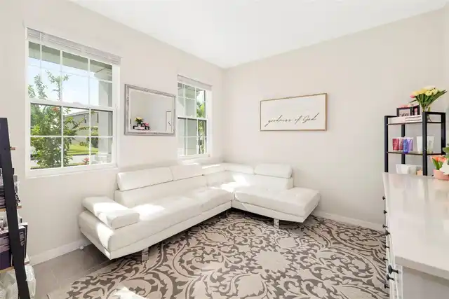 Listing Photo 19