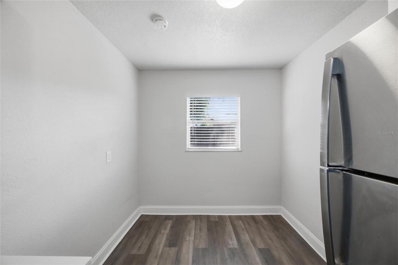 Listing Photo 7